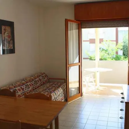 Apartament In Lignano 21650 *